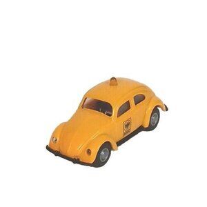 Praline Volkswagon VW Beetle ADAC Plastic Car Vintage (Has Crack) Yellow Germany